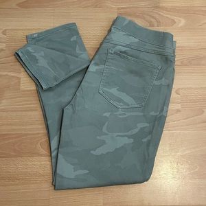 STRETCHY WAIST Camo Platinum Stretch Jegging